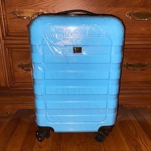 Bright Blue Spinner Suitcase Luggage!
